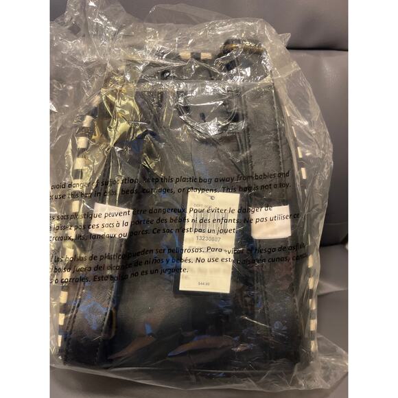 Disney Loungefly, evil queen, Apple, mini backpack poison apple NWT - Picture 3 of 4